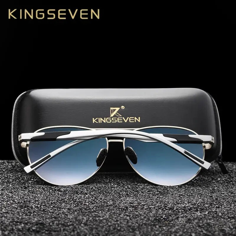 KINGSEVEN - Christopher's Horizon Haze Levouré