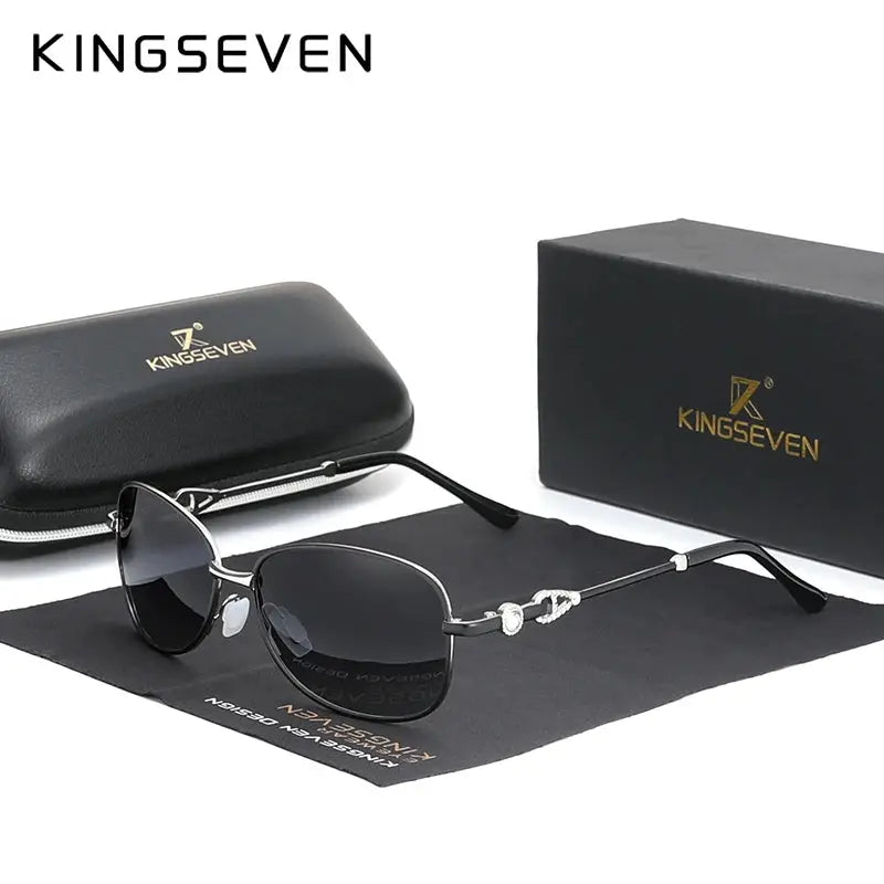 KINGSEVEN - Victoria's Luminary Levouré
