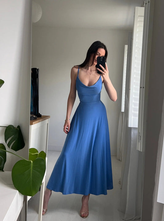 Alore - Elegante jurk met ingebouwde vormgevende beha Levouré