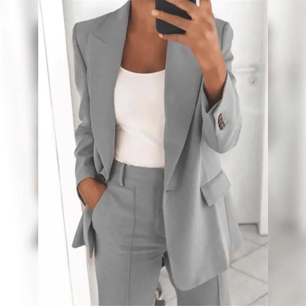 Ella - Het elegante en comfortabele pak Levouré