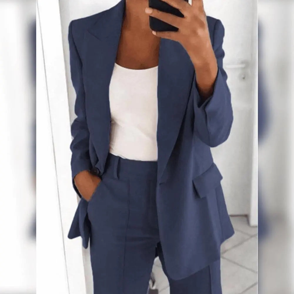 Ella - Het elegante en comfortabele pak Levouré