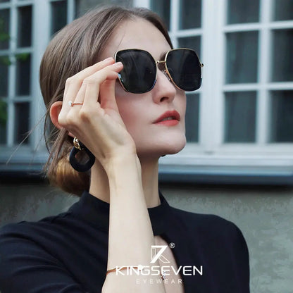 KINGSEVEN - Chloe's Radiant Levouré