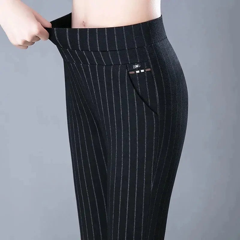 Molly - Elastische Zakelijke broek Levouré